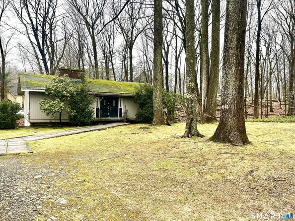 25 Lords Highway E, Weston CT 06883