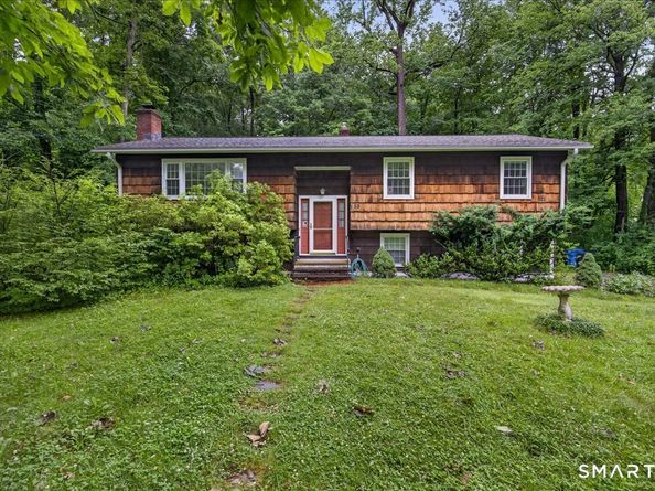 59 Countryside Drive, Monroe CT 06468