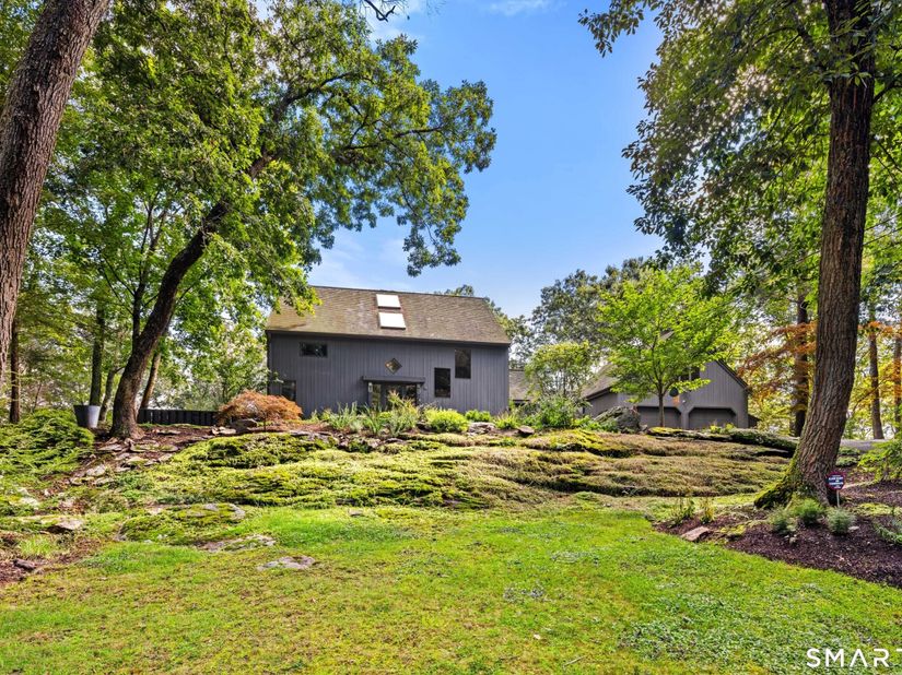 129 Davis Hill Road, Weston CT 06883