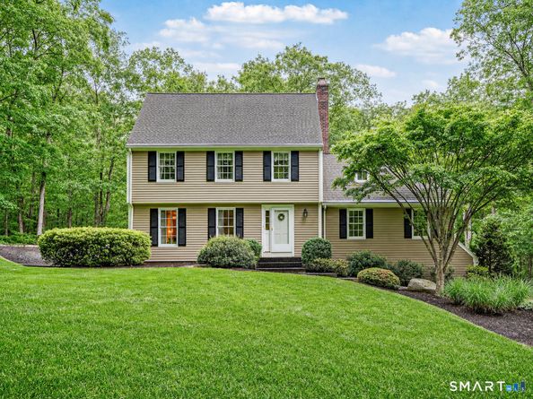 86 Fire Hill Road, Redding CT 06896