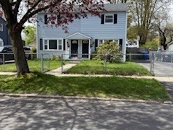 111 McGrath Court, Stratford CT 06615