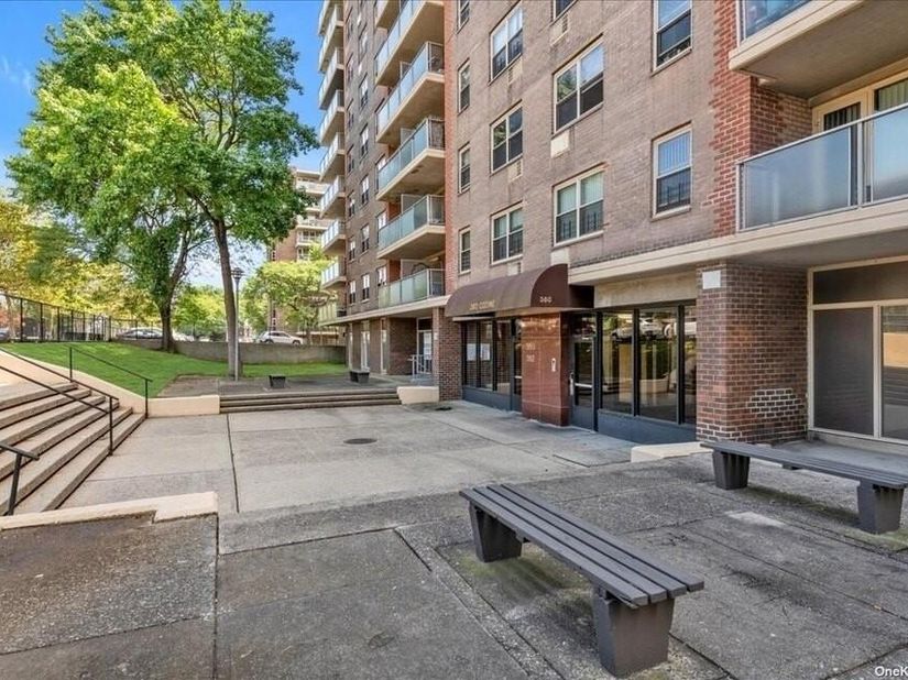 12399 Flatlands Avenue 1J, Brooklyn NY 11207