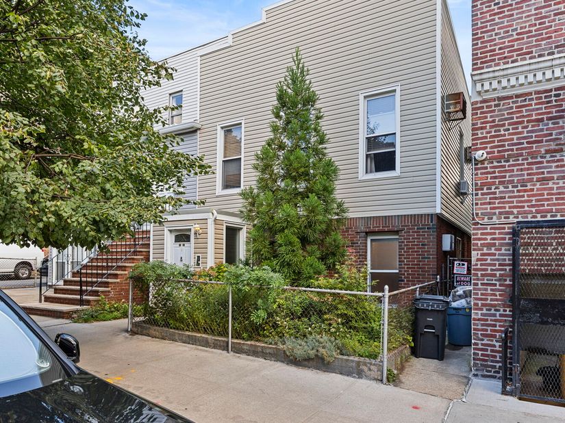 32-73 30th Street, Queens NY 11106