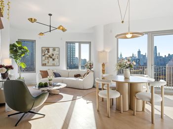 24-01 Queens Plaza N