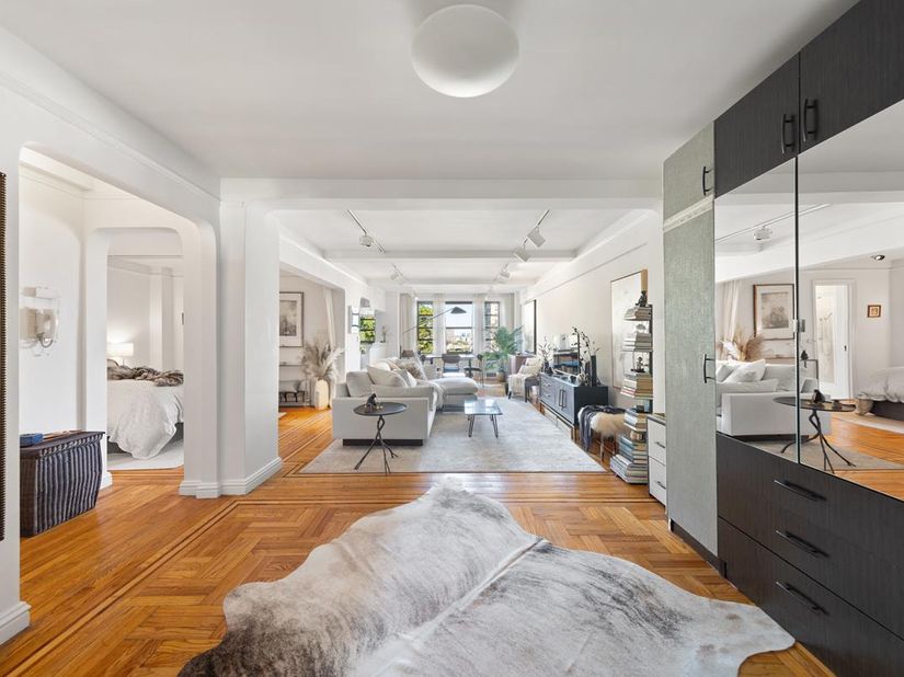 152 East 94th Street 8D, New York NY 10128