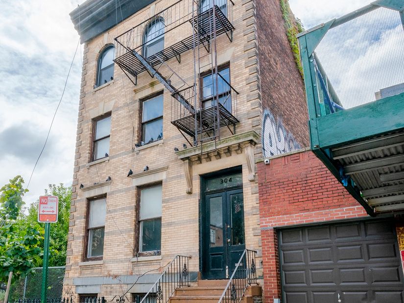 304 East 118th Street, New York NY 10035