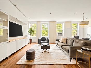 3117 Broadway