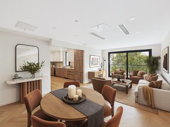 390 Manhattan Avenue