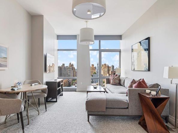 35 West 15th Street 13B, New York NY 10011