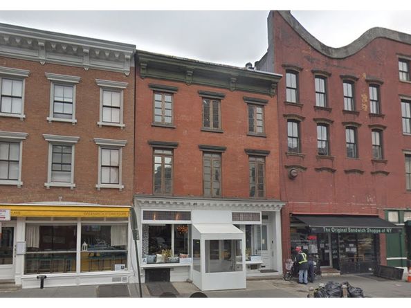 60 Greenwich Avenue, New York NY 10011