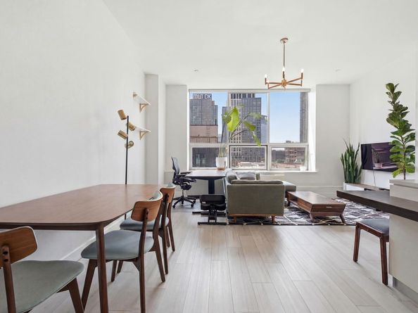 2-17 51st Avenue 410, Queens NY 11101
