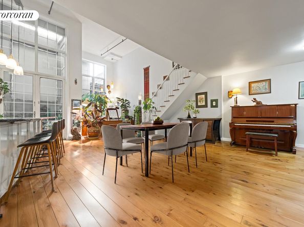 689 Myrtle Avenue 1I, Brooklyn NY 11205