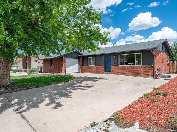 30 Ames Street, Lakewood CO 80226