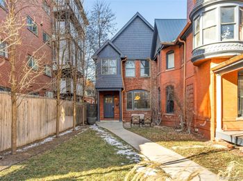 943 N Clarkson Street