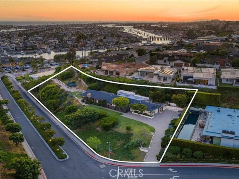 525 El Paseo Drive, Corona Del Mar (newport Beach) CA 92625