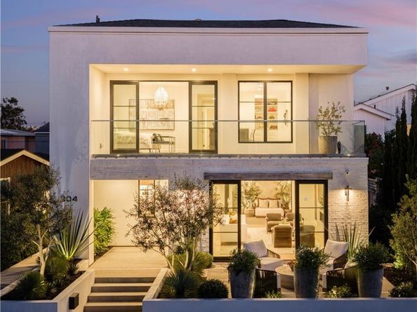 304 Goldenrod Avenue, Corona Del Mar (newport Beach) CA 92625