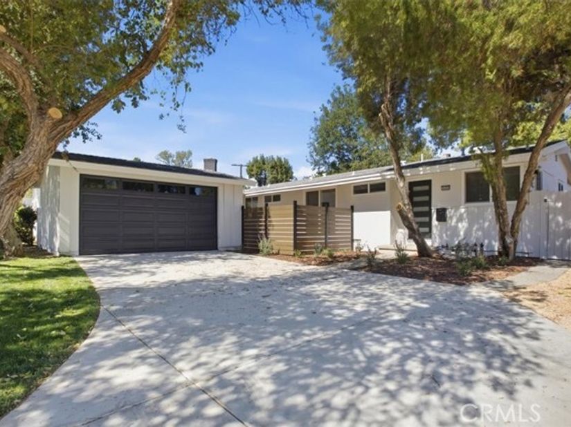 20253 Hamlin St, Winnetka (los Angeles) CA 91306