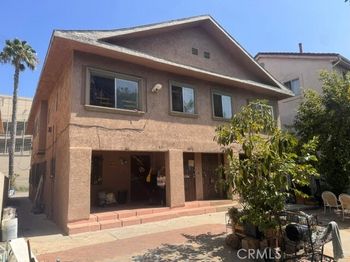 811 W 40th