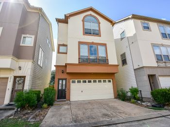 3008 Clearview Circle