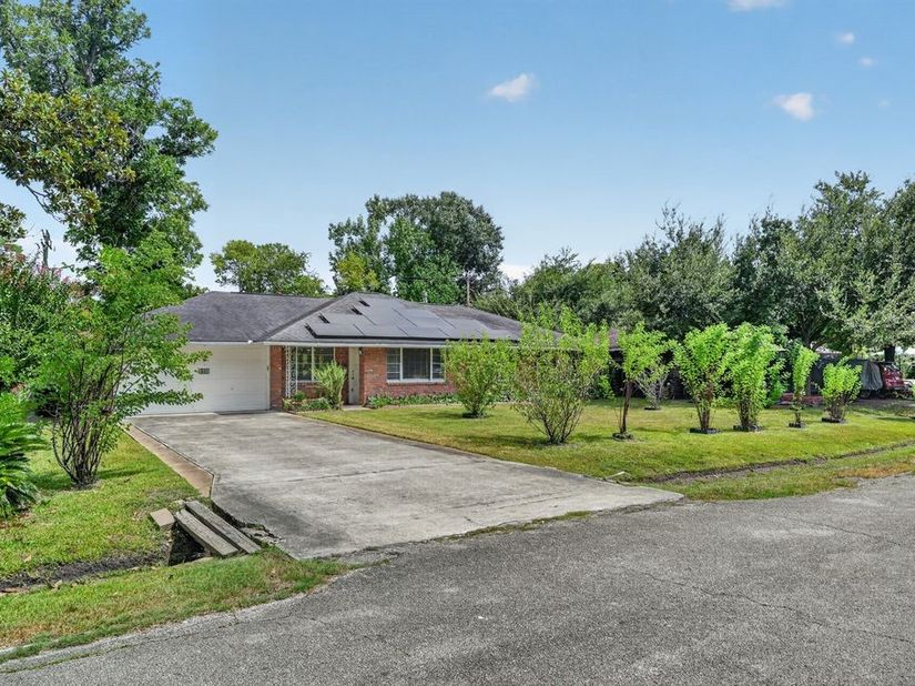3106 Laverne Street, Houston TX 77080