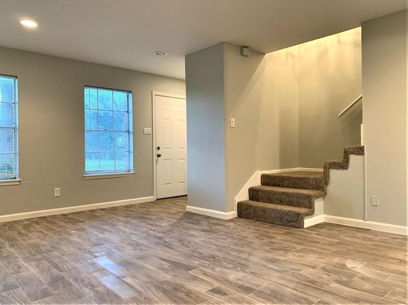 10004 Westview A, Houston TX 77055