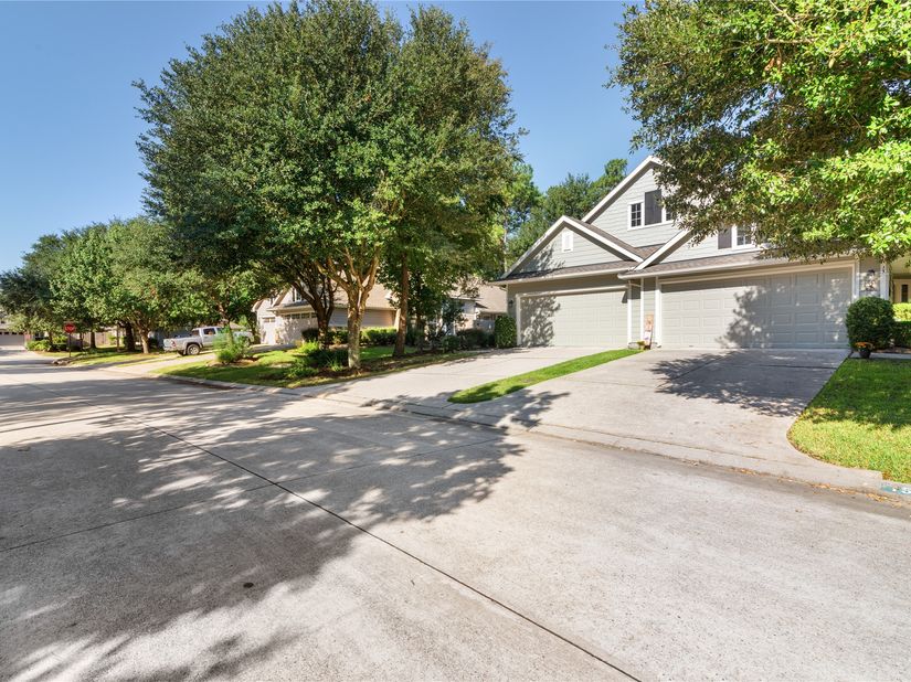 11 Abercrombie Place, Conroe TX 77384