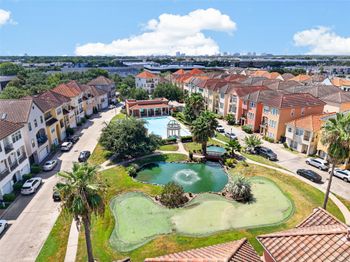 7122 Laguna Villas