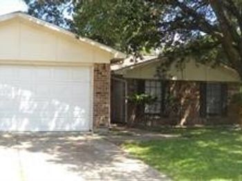 8002 Knightwood Forest Drive