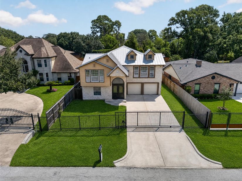 2112 Peppermill Road, Houston TX 77080