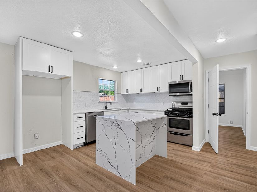 1019 Creager Street, Houston TX 77034