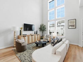 3508 Hamilton Heights