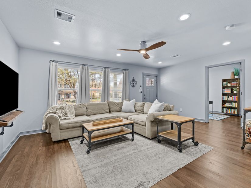 1118 Jocelyn Street, Houston TX 77023