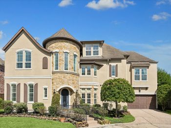 10 Windsor Court