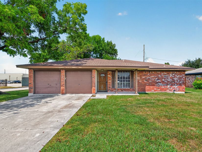 103 Mill Stream Lane, Houston TX 77060