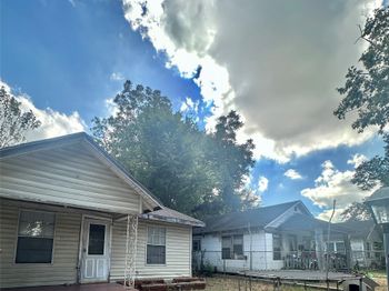 631 Hahlo Street