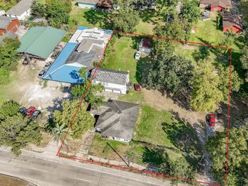 2413 E Crosstimbers Street