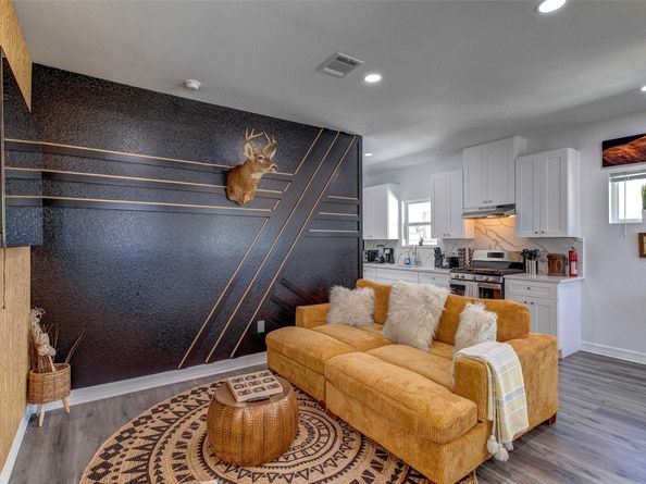 9816 Masterson Street, Houston TX 77029