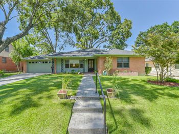 6637 Merry Lane