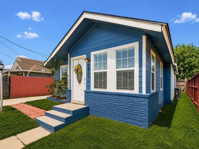3205 Eastex Freeway, Houston TX 77026