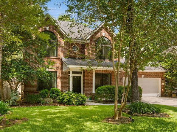 15 S Piney Plains Circle, The Woodlands TX 77382