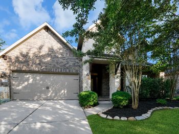 143 W Wading Pond Circle