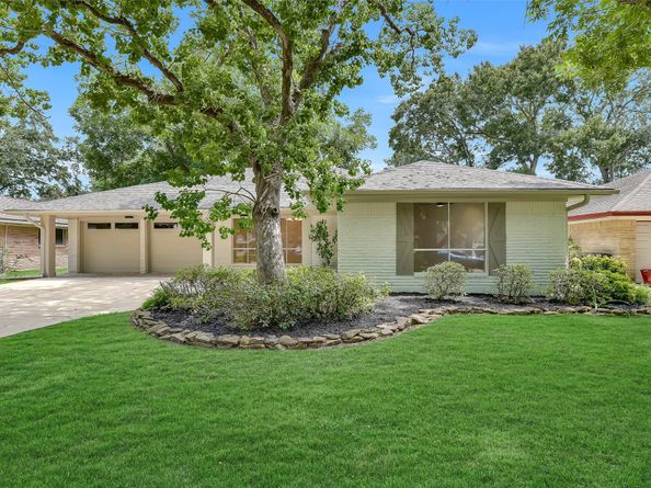 1617 Wavecrest Lane, Houston TX 77062