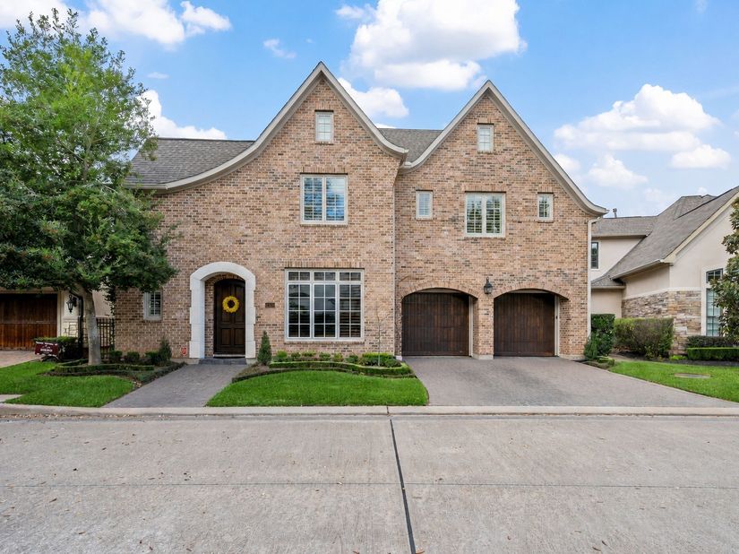 15426 Oyster Creek Lane, Sugar Land TX 77478