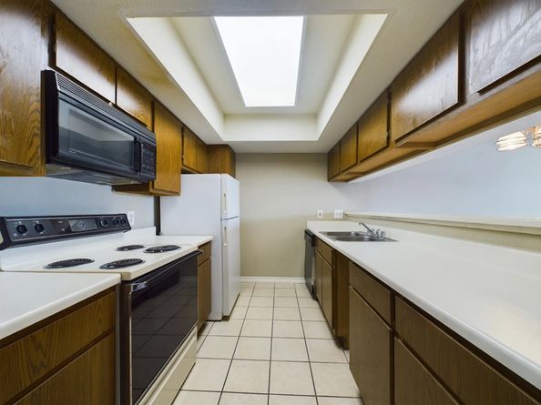 2824 S Bartell Drive 32, Houston TX 77054