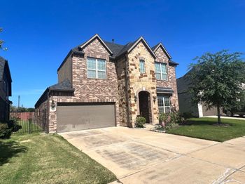 5231 Pickford Grove