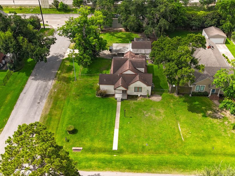 603 W 30th Street, Houston TX 77018