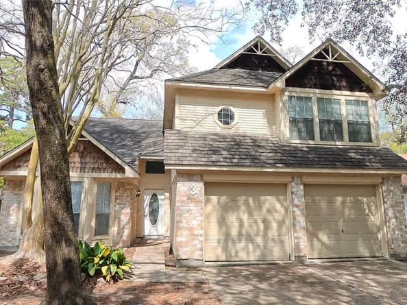 3 Rain Walk Court, The Woodlands TX 77380