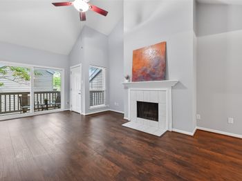 2100 Tanglewilde Street