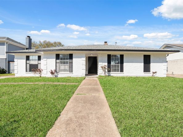 13330 Agarita Lane, Houston TX 77083