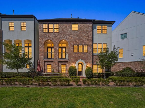 9452 London Bridge Station, Houston TX 77045